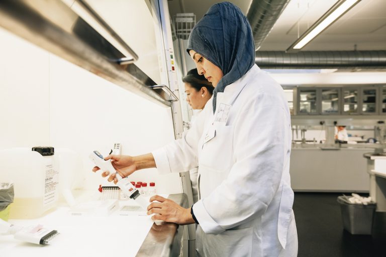 Skræddersyede  laboratorieanalyser til danske biotekfirmaer