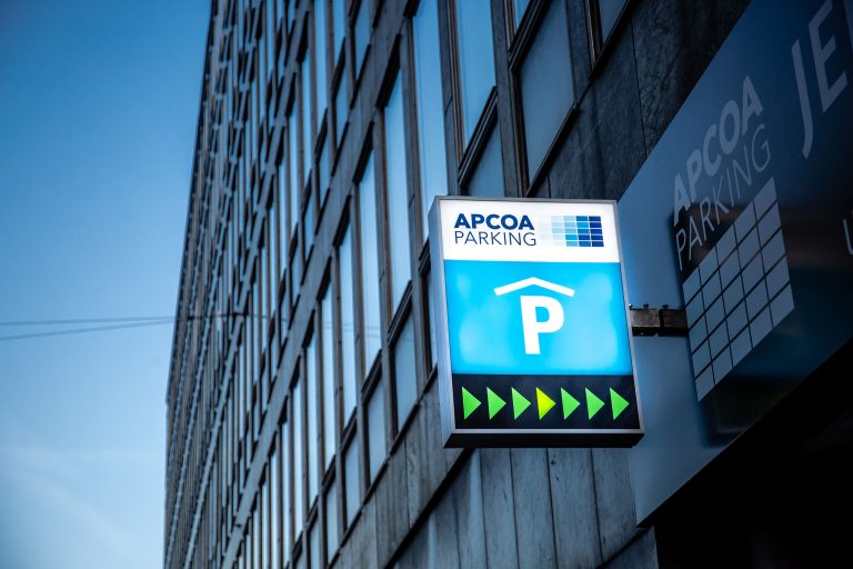 APCOA PARKING gør det nemmere at parkere i storbyen